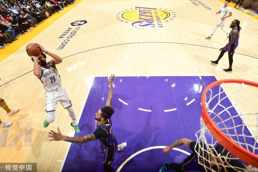 也折射出两 也折射出两