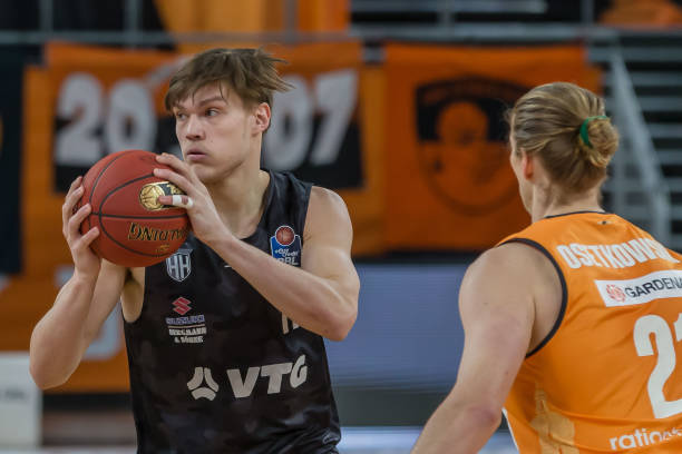 对于球迷而 对于球迷而