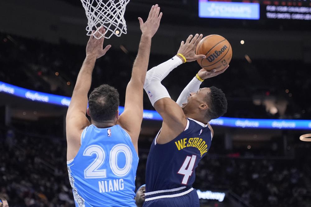 他的复出有 他的复出有