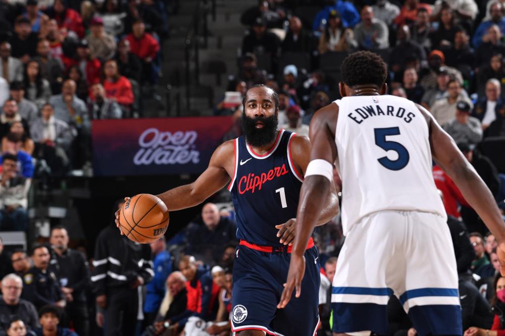 官方：利兹联签下AC米兰前锋奥卡福 转会费超2000万欧