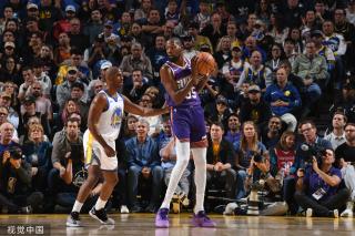 体育全国游泳冠军赛：津沪浙豫队男子4×100米混合泳接力夺冠